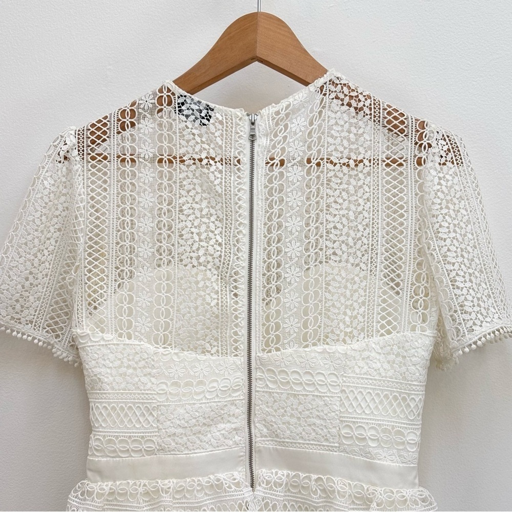 Bardot Crochet Lace Ava Tiered Mini Dress Bridal Bachelorette Ivory Small US 6 - Picture 10 of 14